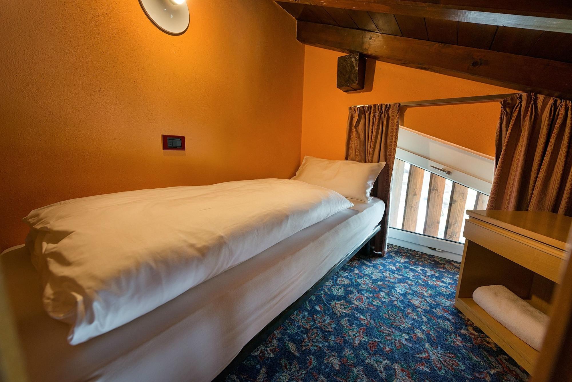 Hotel Astra Лівіньо Екстер'єр фото