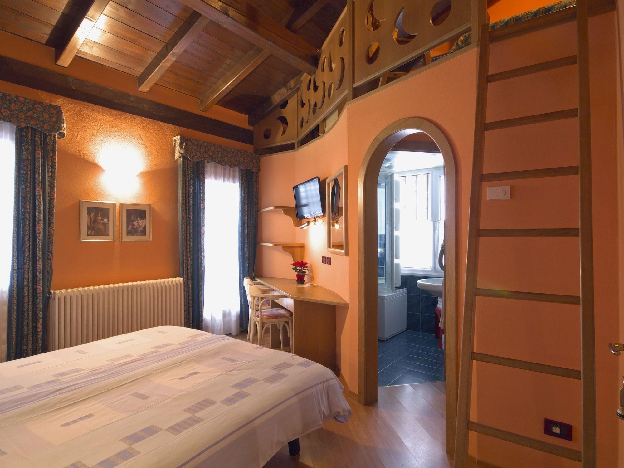 Hotel Astra Лівіньо Екстер'єр фото
