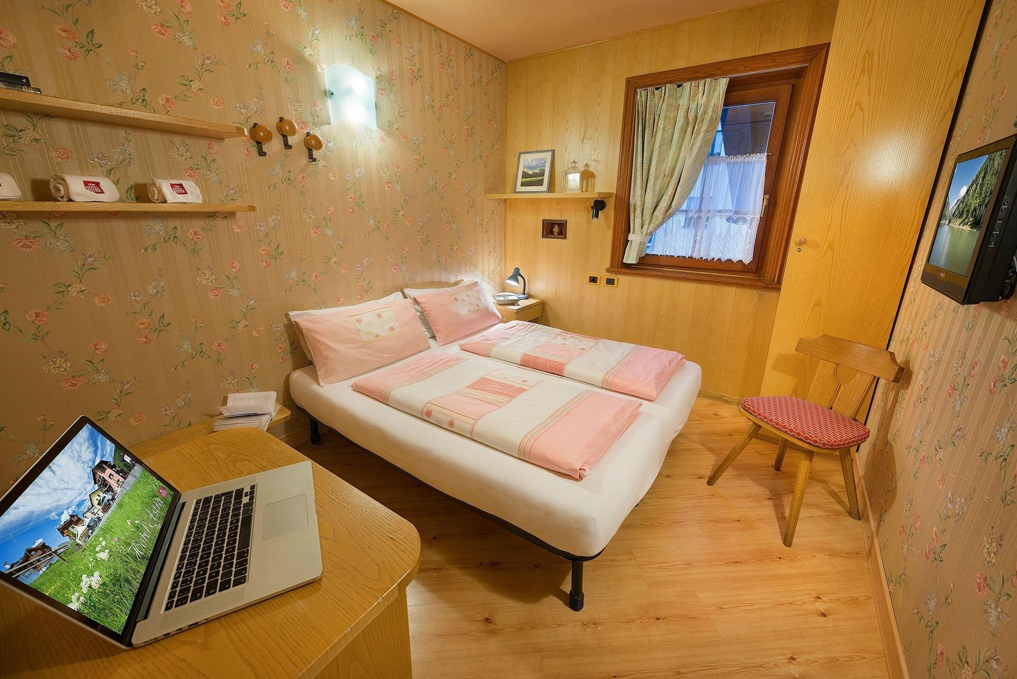 Hotel Astra Лівіньо Екстер'єр фото