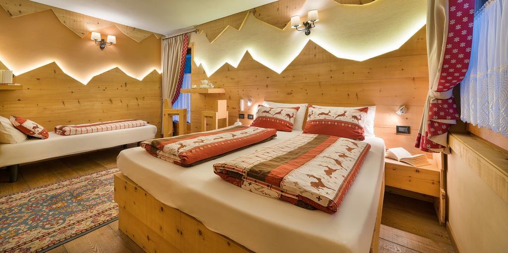 Hotel Astra Лівіньо Екстер'єр фото